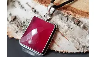 Rubis Indien pierre pendentif & Argent