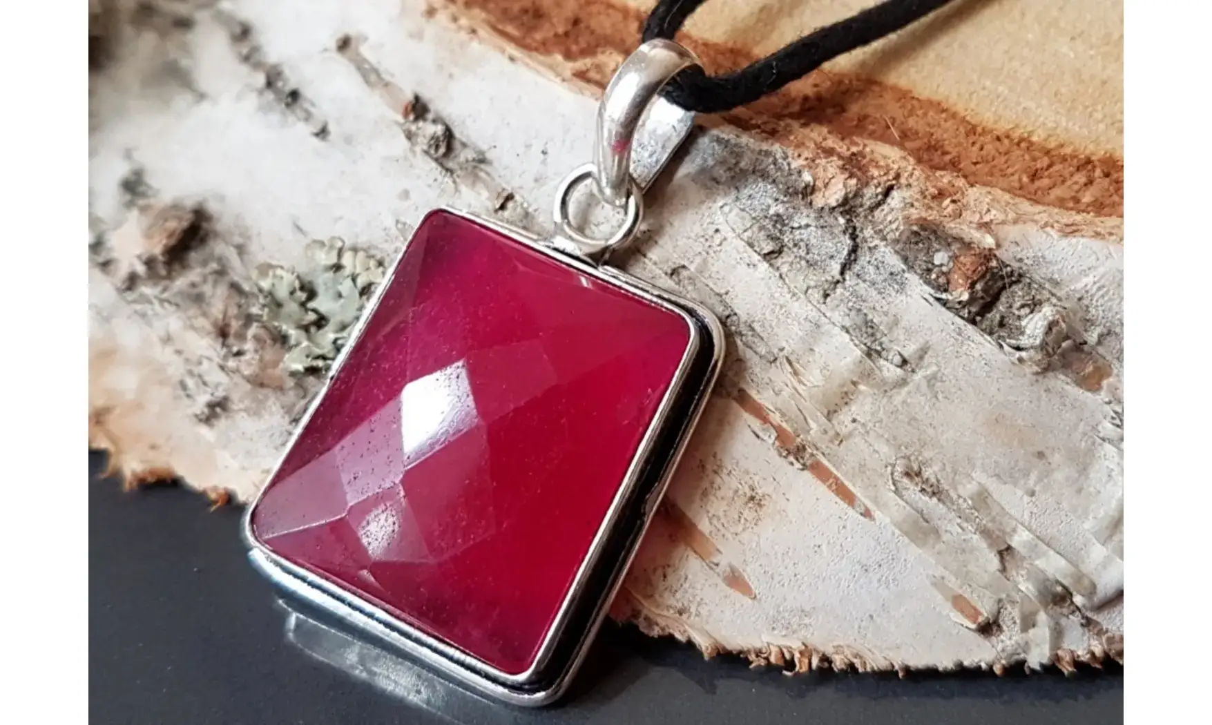 Rubis Indien pierre pendentif & Argent