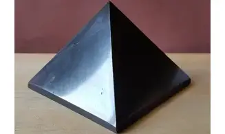 Pyramid Shungite