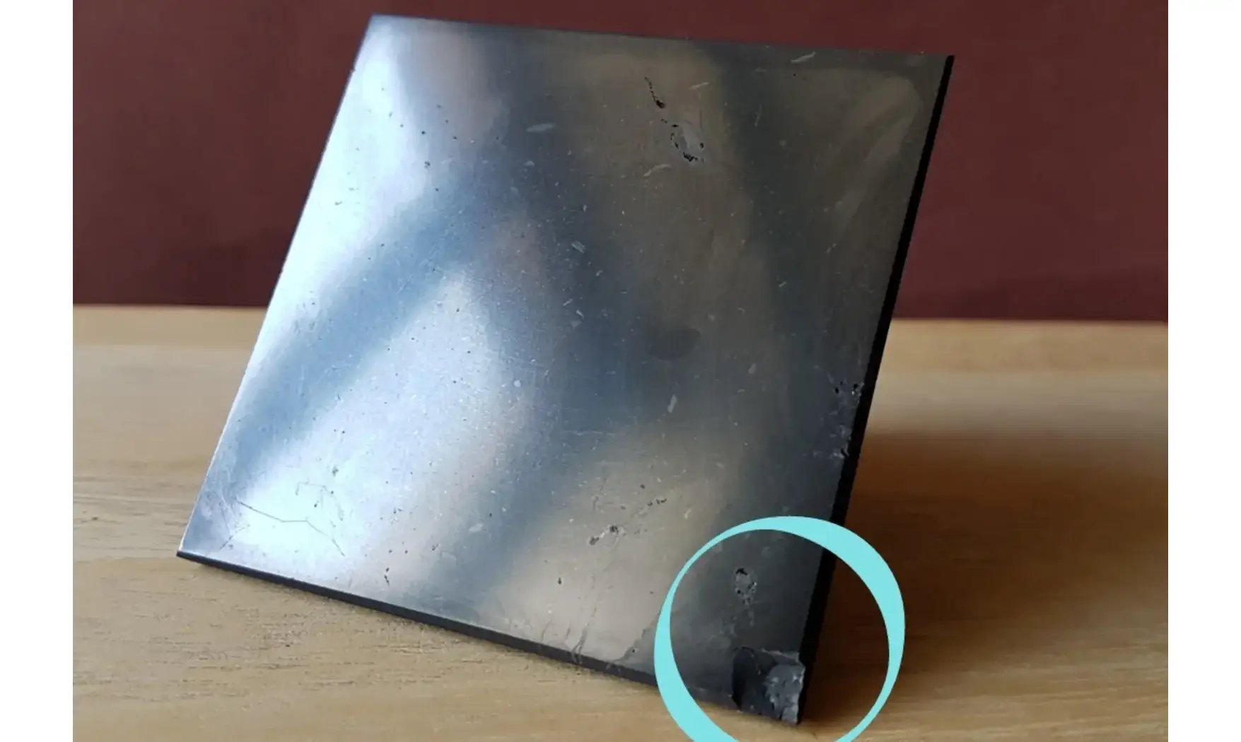 Pyramide Shungite pierre