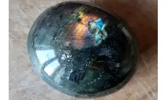 Labradorite large tumbled stone 1