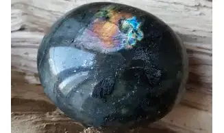 Labradorite large tumbled stone 1
