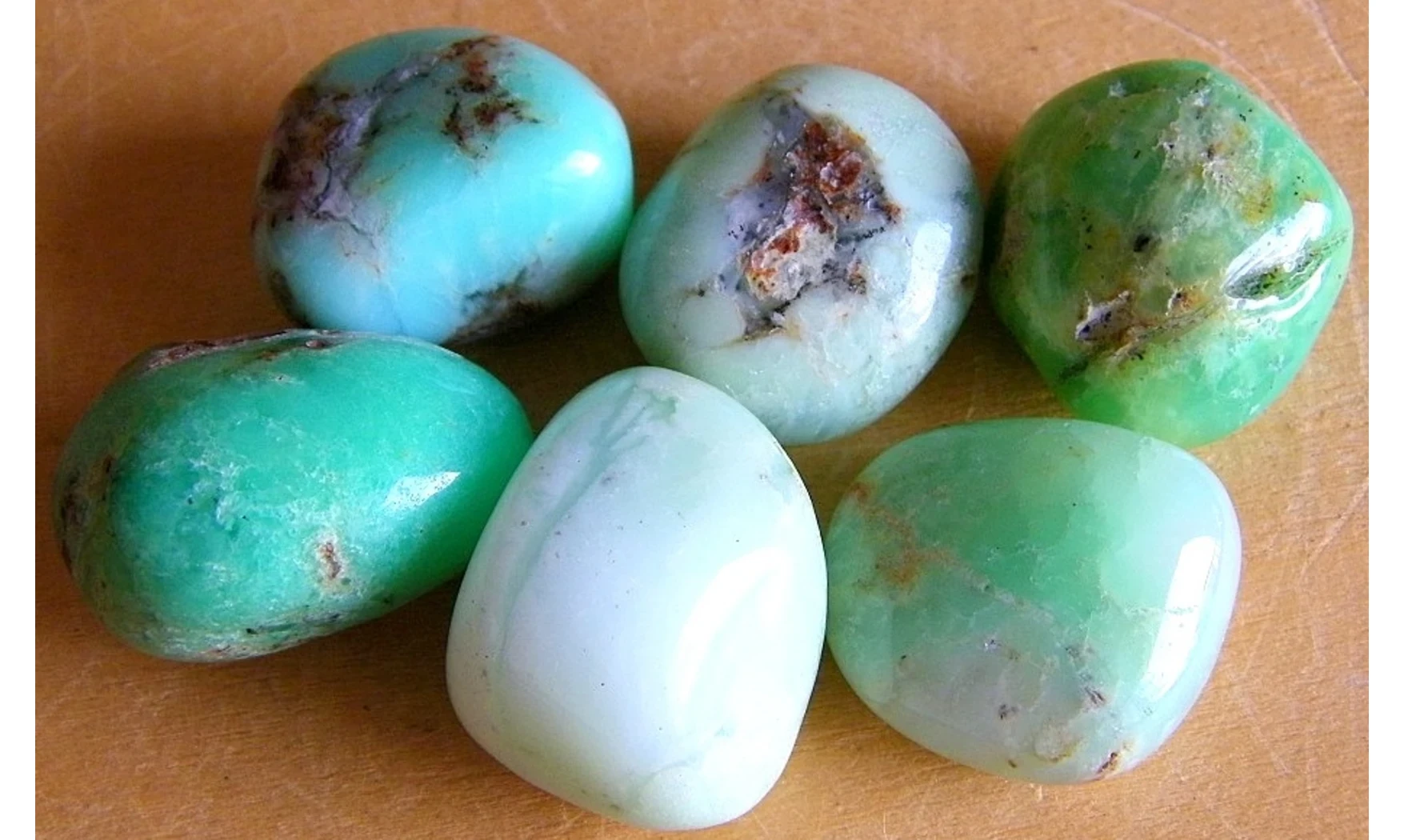 Chrysoprase pierre roulée