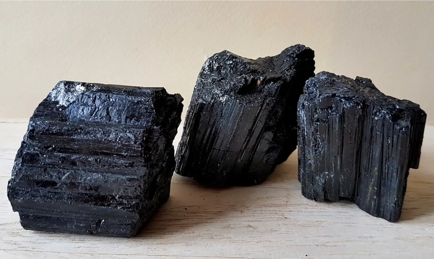 Tourmaline noire Pierre Brute