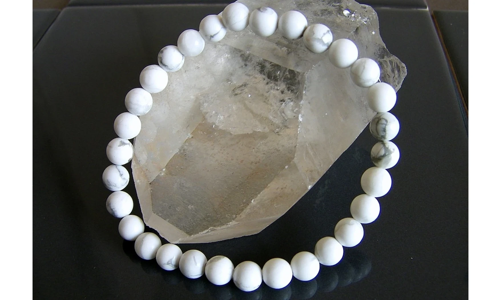 Howlite blanche pierres Boules bracelet