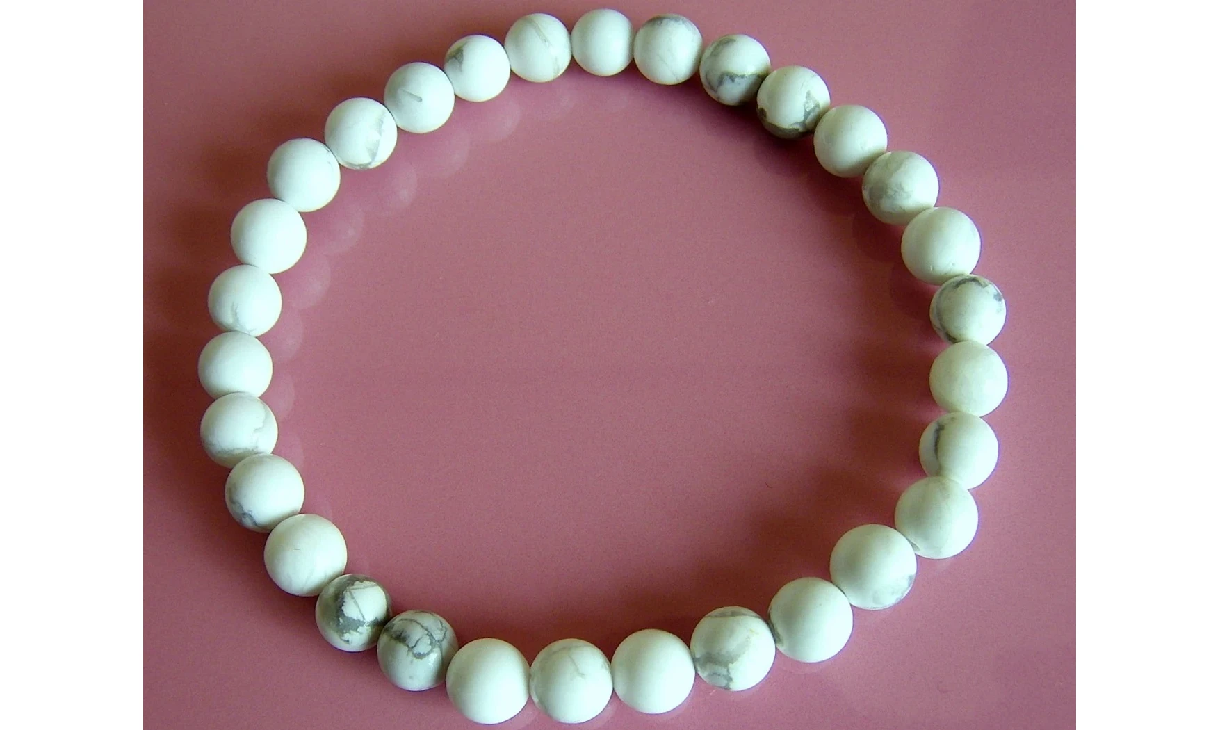 Howlite blanche pierres Boules bracelet