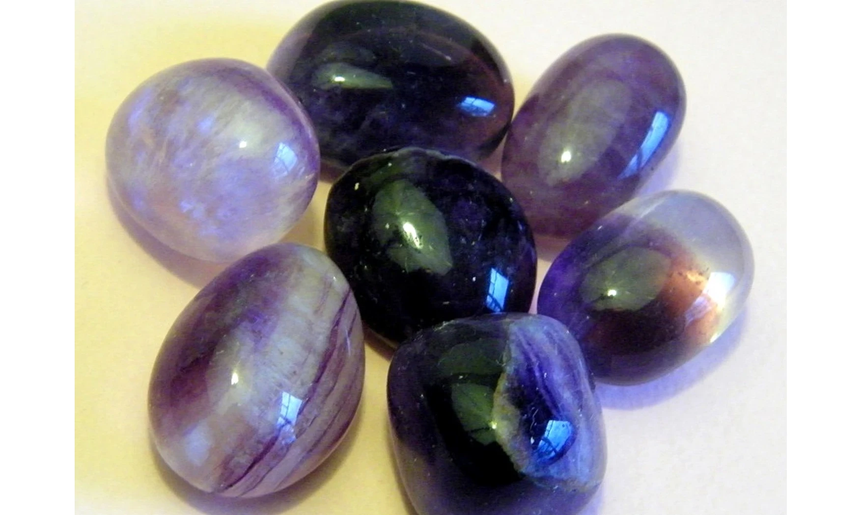 Fluorine Violette pierre roulée
