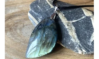 Labradorite Palm stone 5 pendant