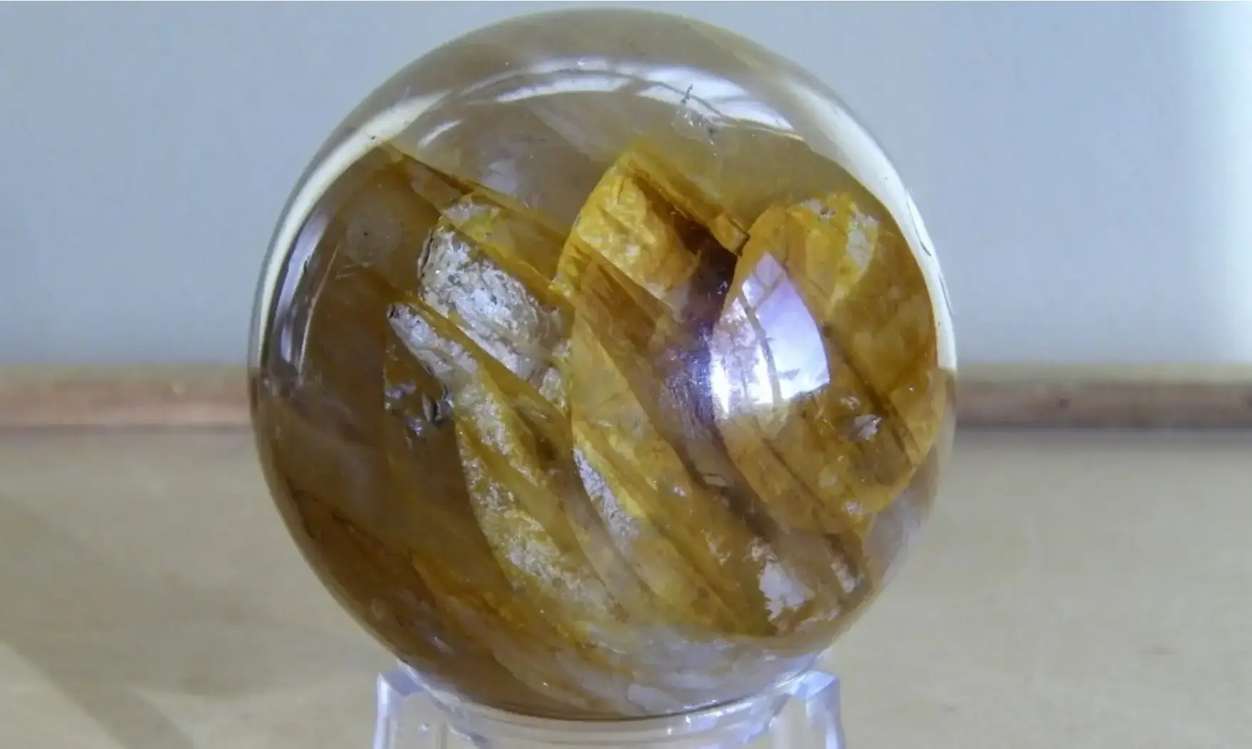 Quartz Hématoide Boule pierre
