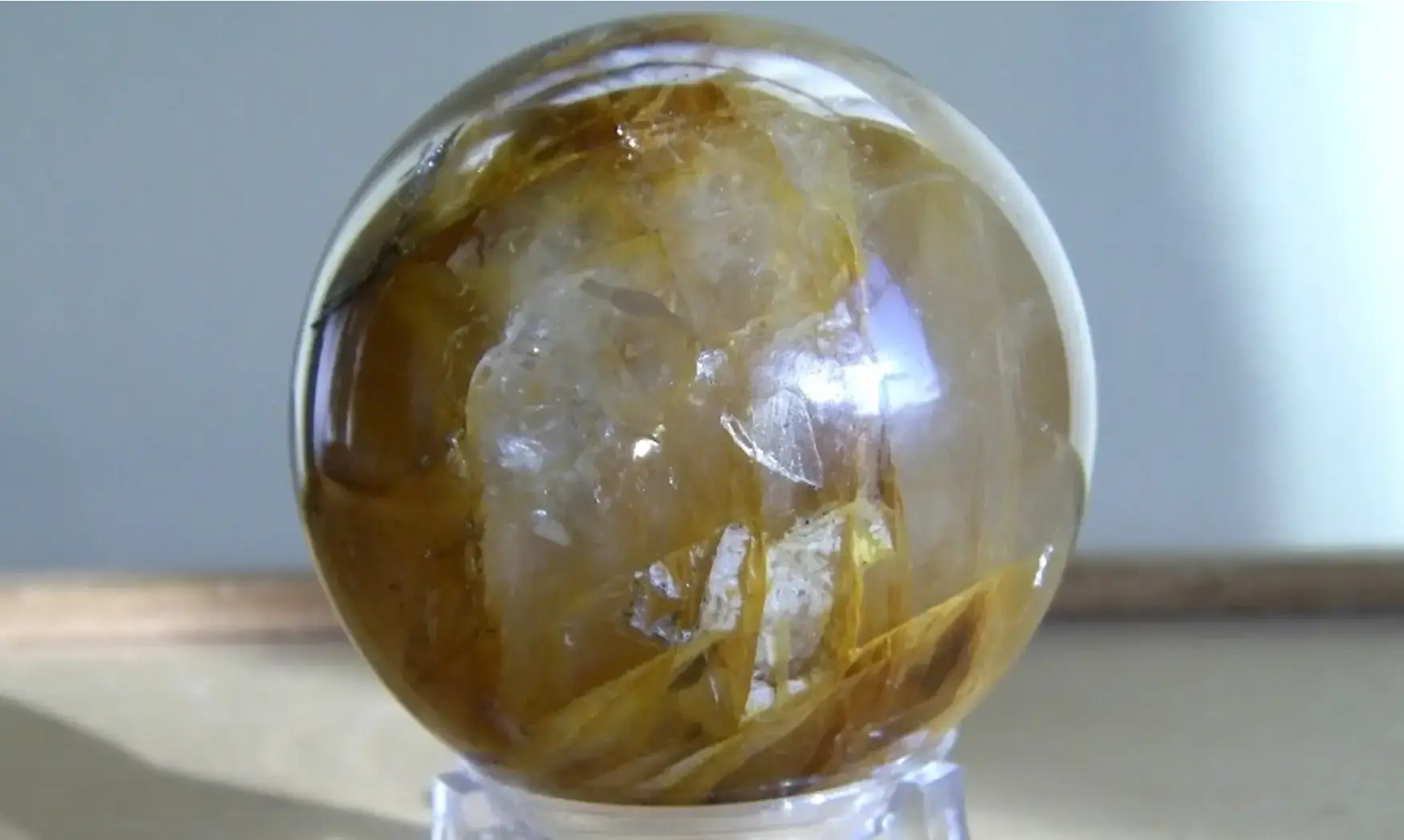 Quartz Hématoide Boule pierre