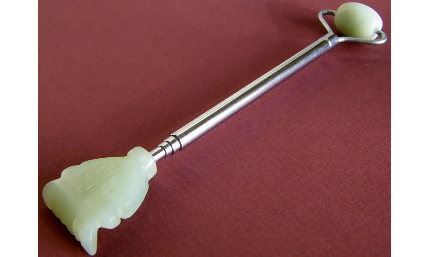 Jade wand/scratch