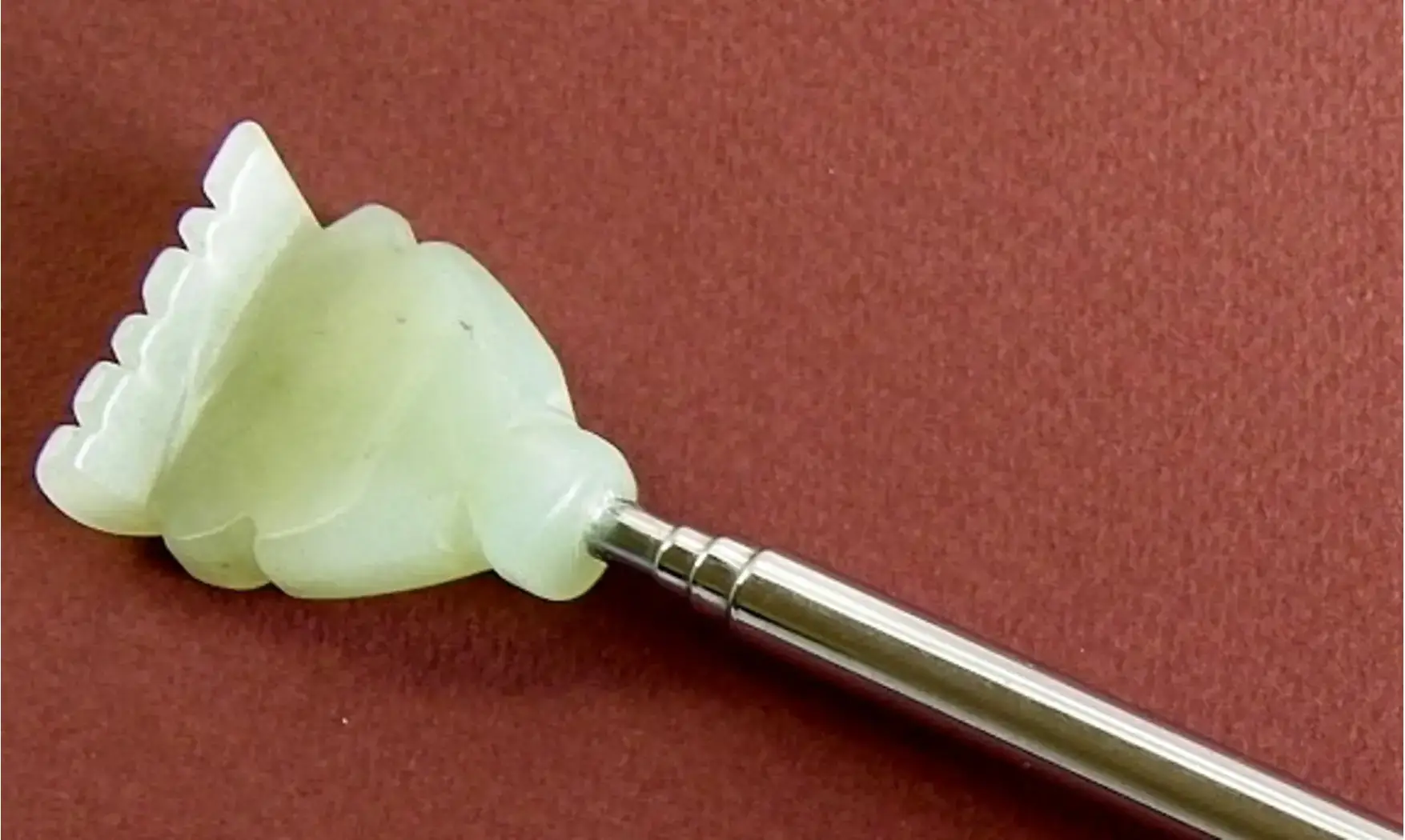 Jade wand/scratch