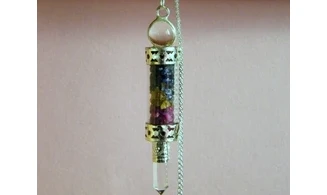 Saphir pierre Pointe Cristal Pendule