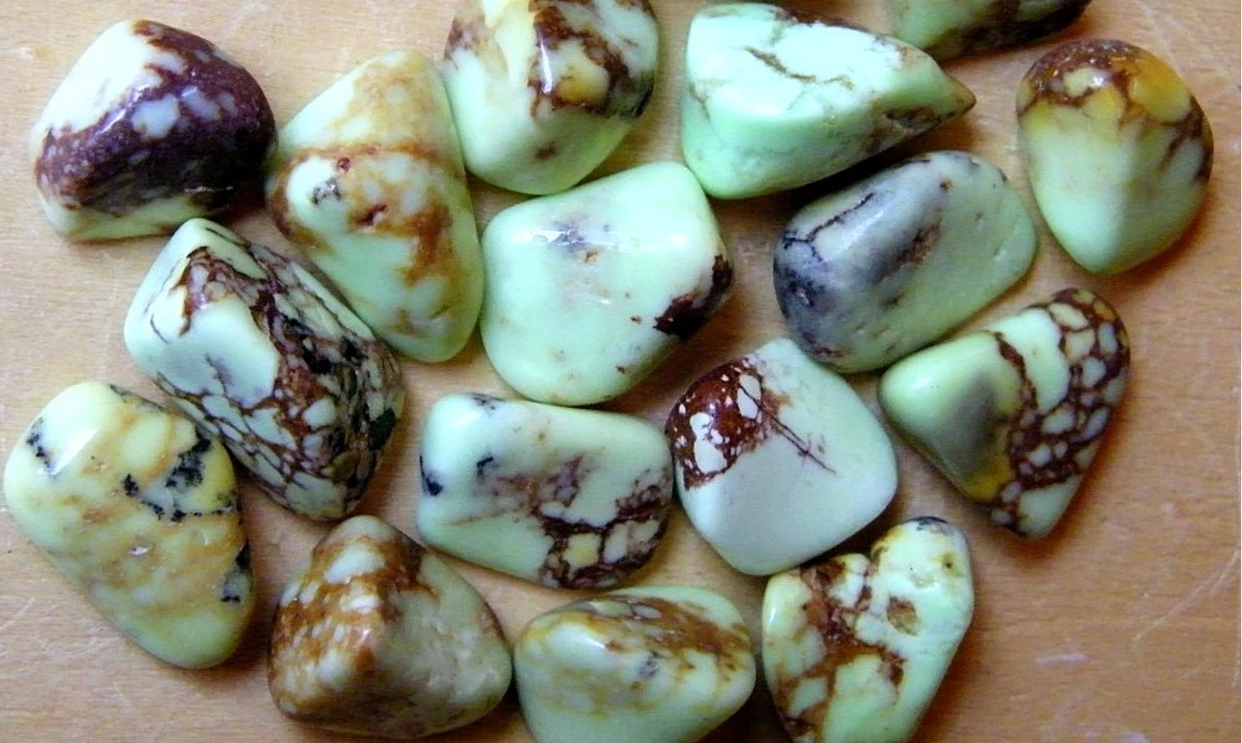 Chrysoprase Citron pierre roulée