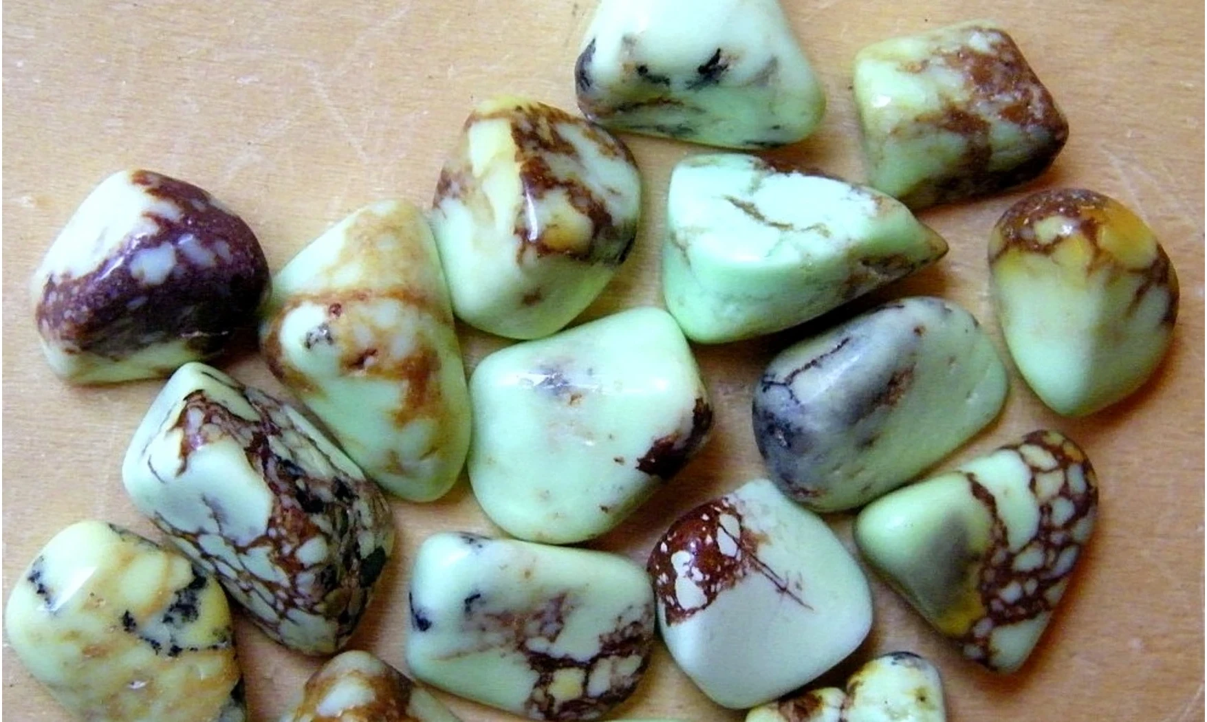 Chrysoprase Citron pierre roulée