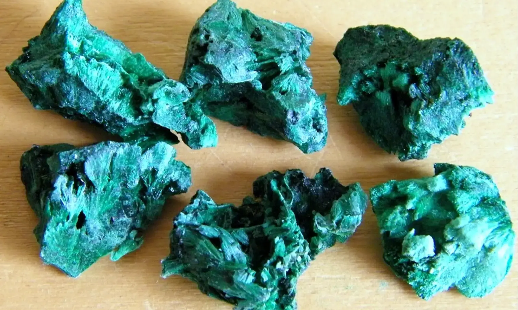 Malachite rough stone