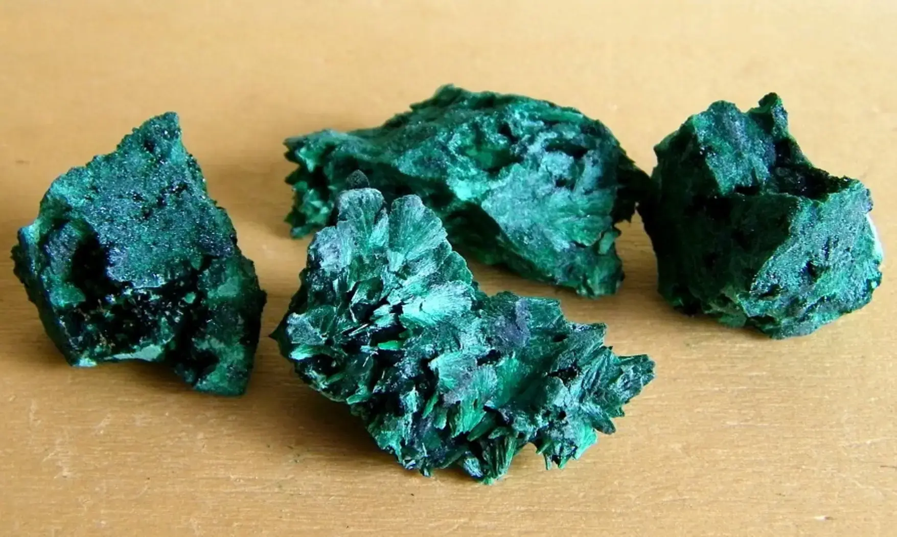 Malachite rough stone