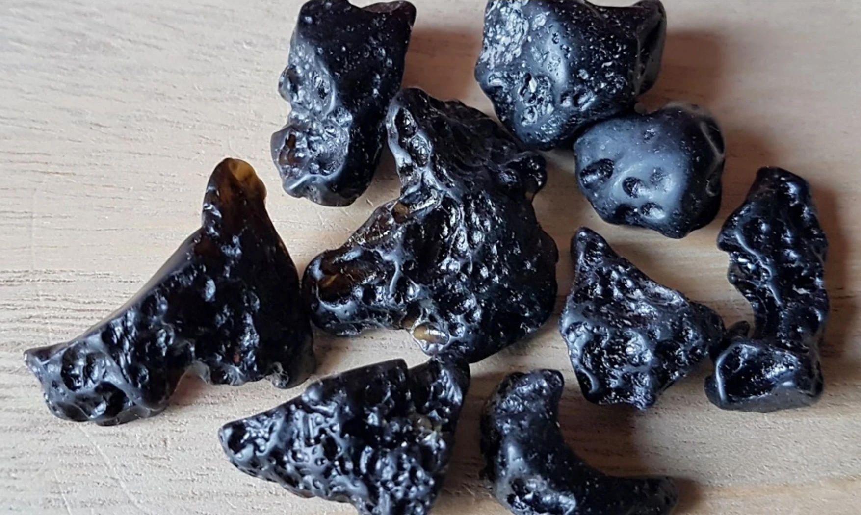 Tectite pierre roulée