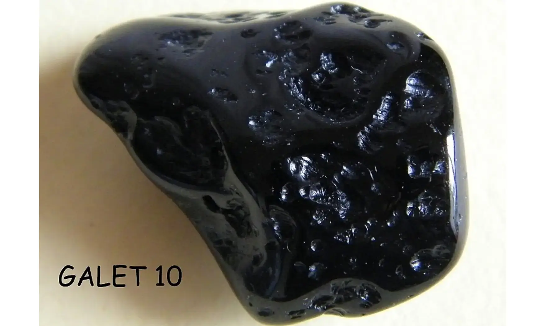 Tectite Galet pierre roulée 10