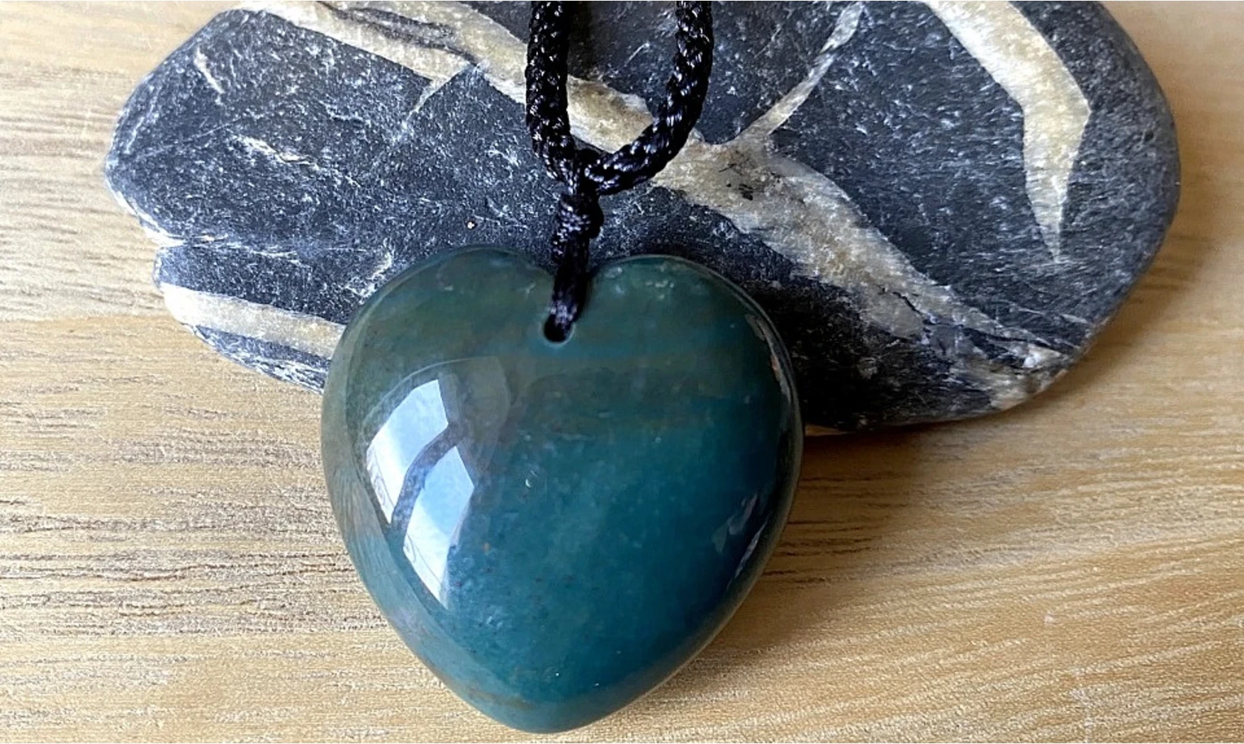 Agate Mousse Coeur pierre pendentif 3