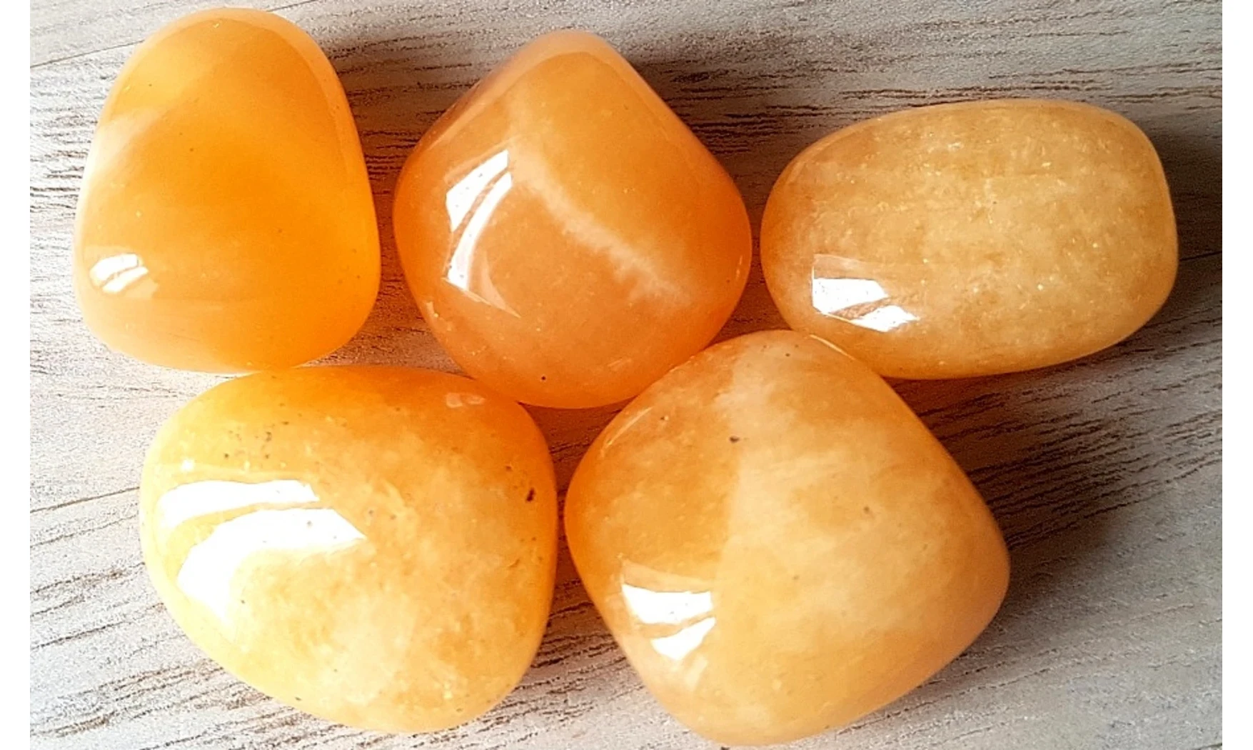 Calcite Orange Extra pierre roulée