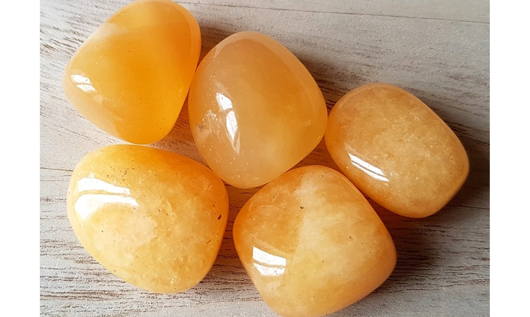 Calcite Orange Extra pierre roulée