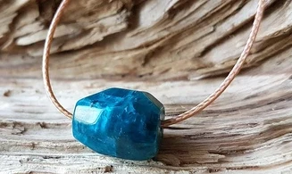 Apatite bleue Bloc percé pendentif