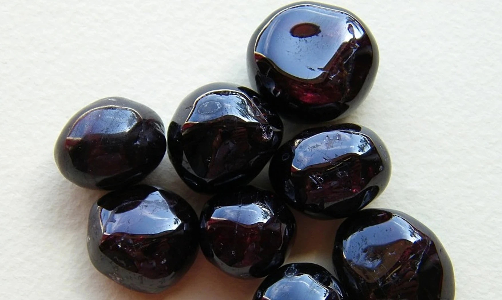 Garnet Tumbled Stone