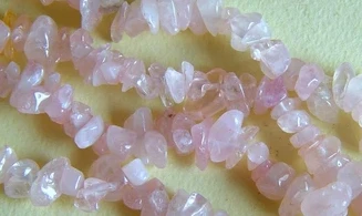 Rose Quartz Chips Necklace