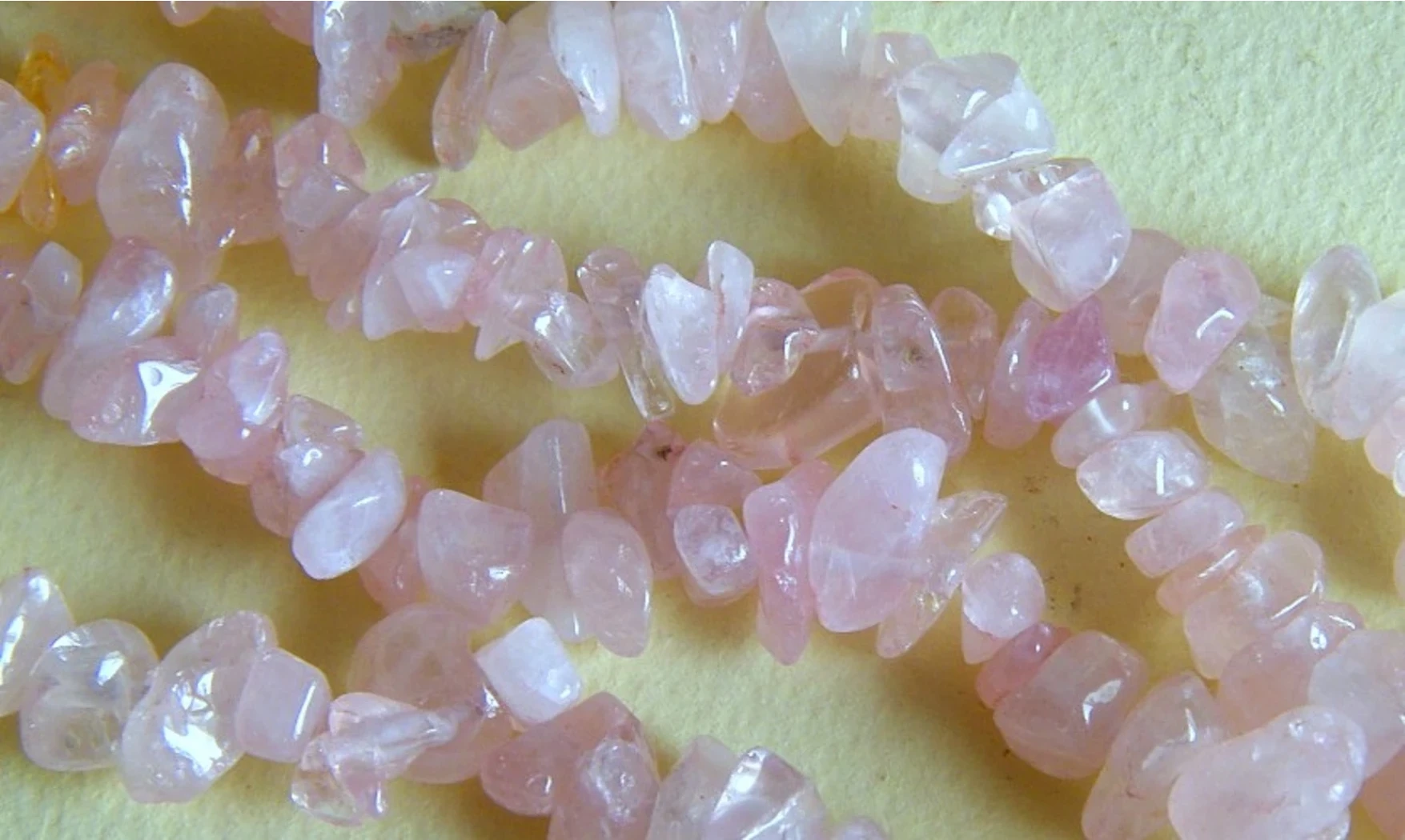 Rose Quartz Chips Necklace