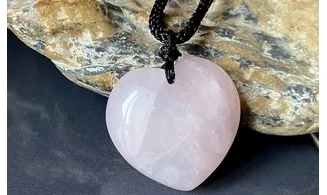 Quartz Rose Coeur pierre pendentif