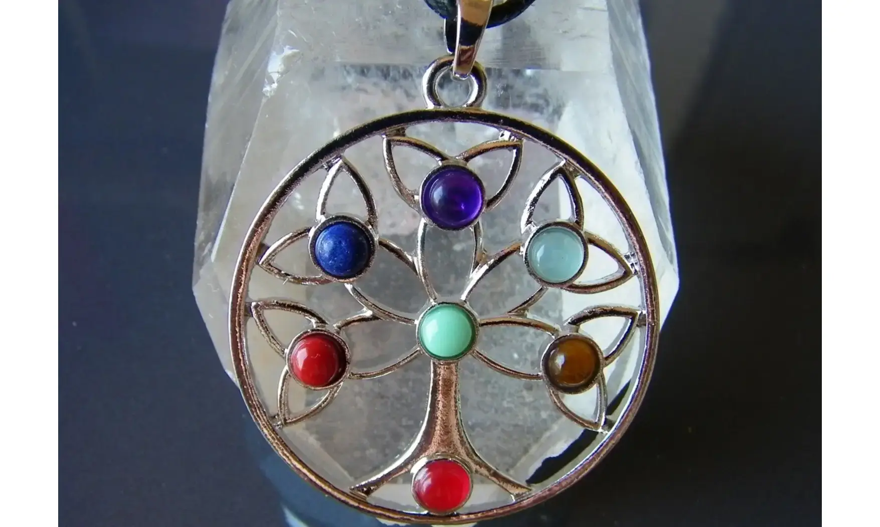 Arbre de Vie pendentif 7 Chakras 2