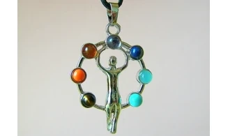 Déesse pendentif 7 Chakras