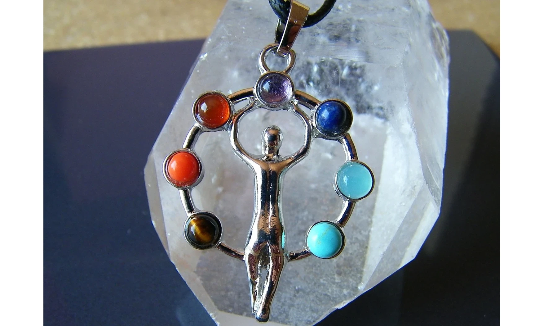 Déesse pendentif 7 Chakras