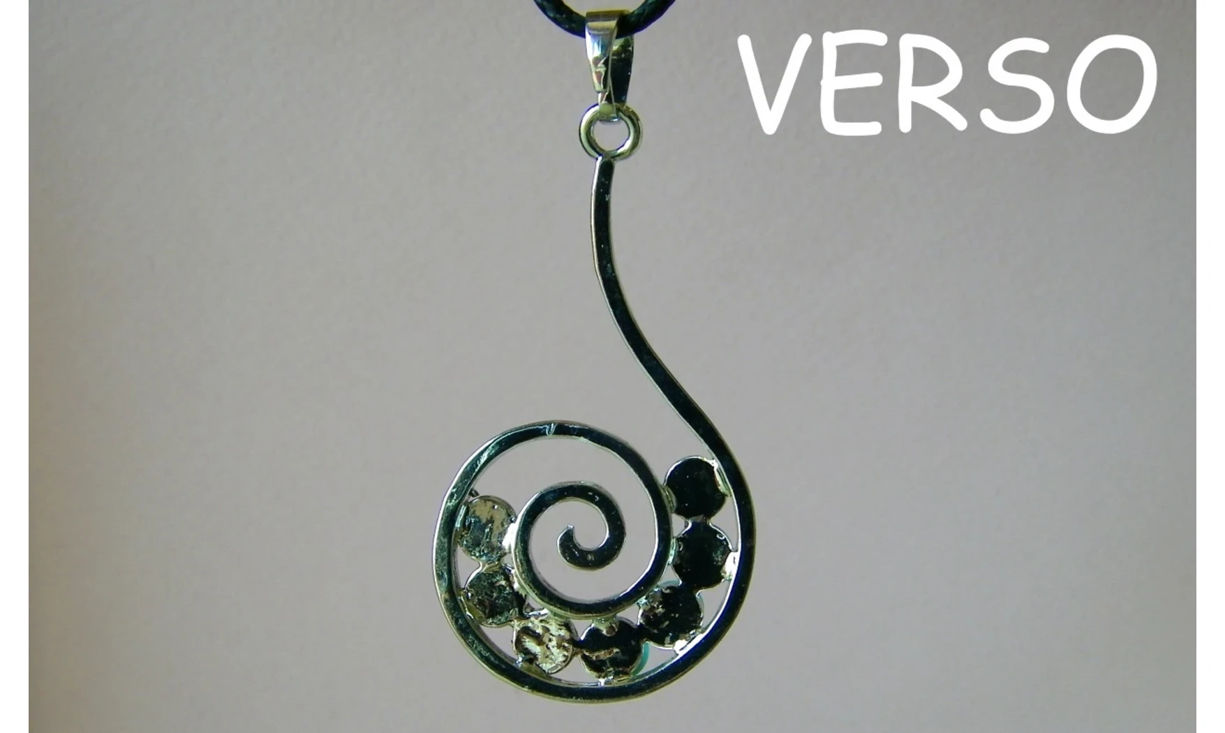 Spiral pendant 7 Chakras