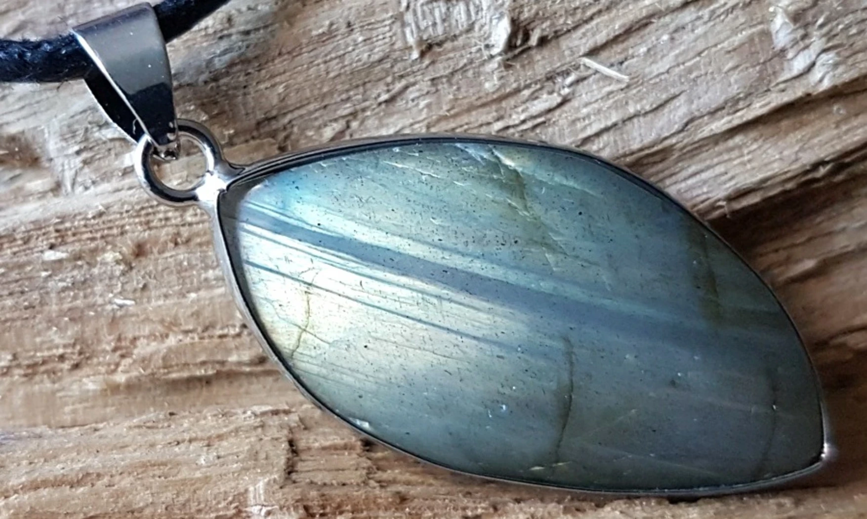 Labradorite pendentif cerclé pierre P2