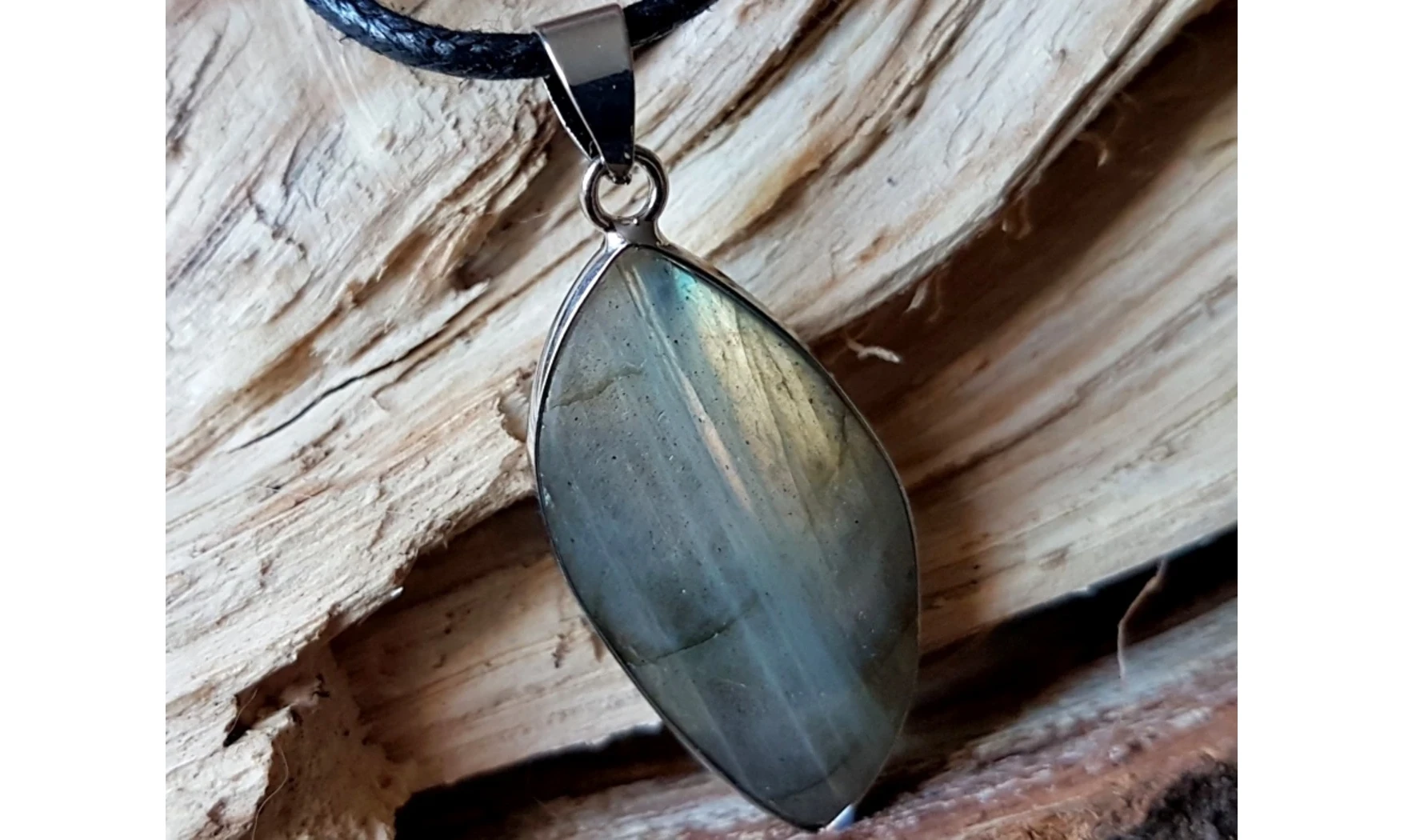 Labradorite pendentif cerclé pierre P2