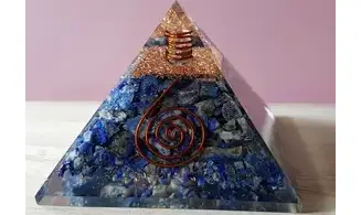 Lapis lazuli Pyramide Orgonite pierres