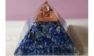 Lapis lazuli Pyramide Orgonite pierres