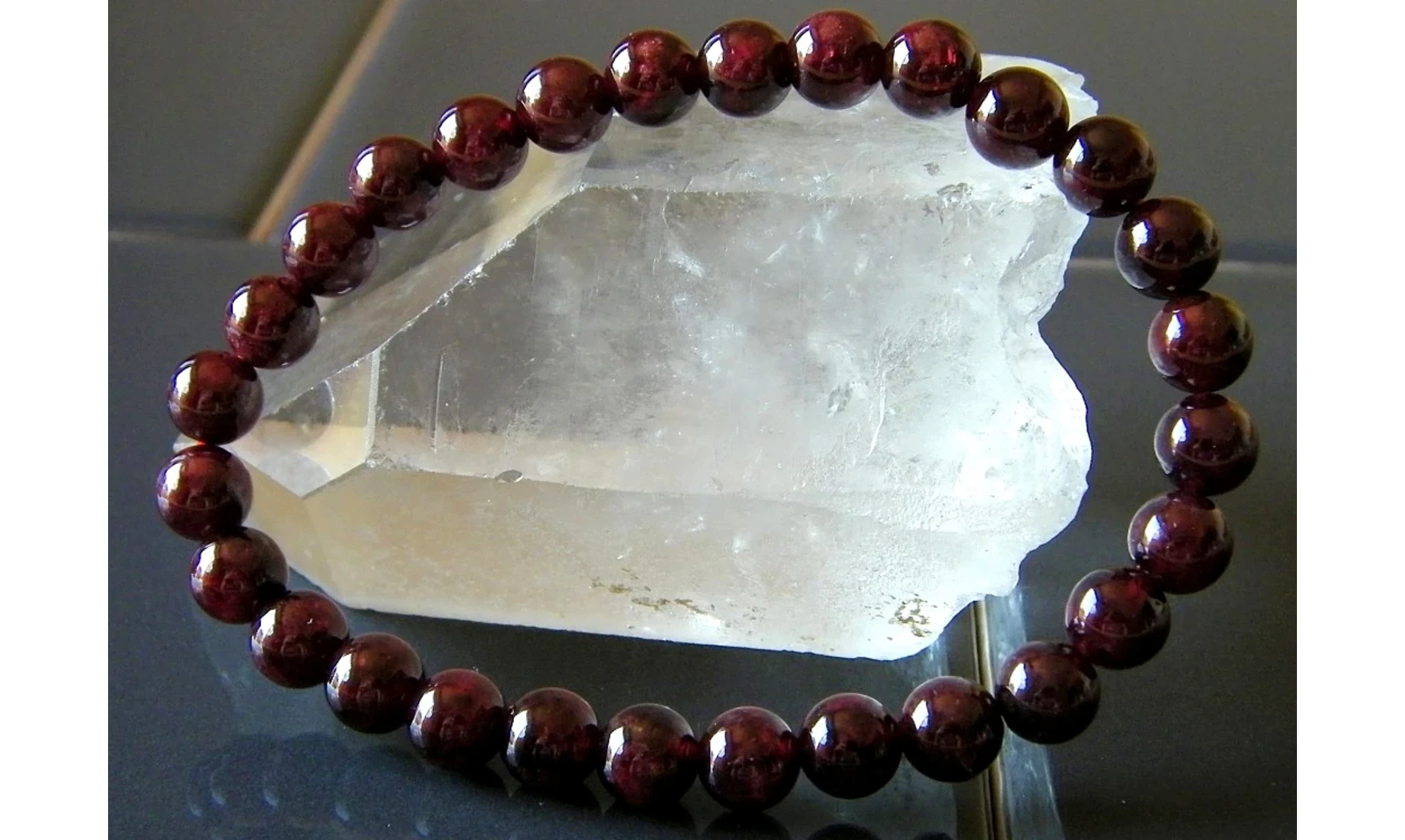 Garnet Round beads Bracelet