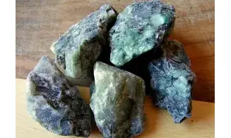 Emerald rough