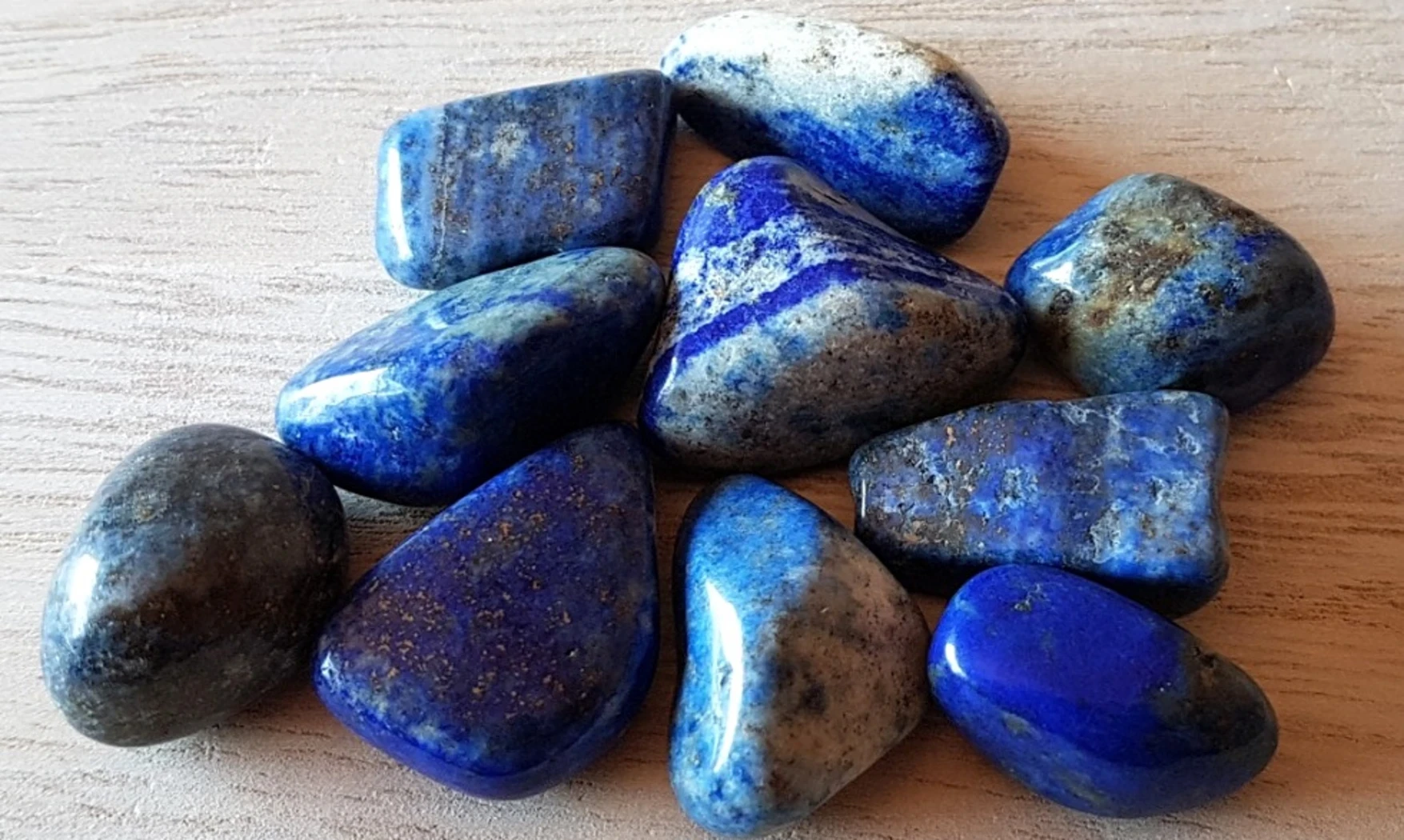 Lapis Lazuli pierre roulée
