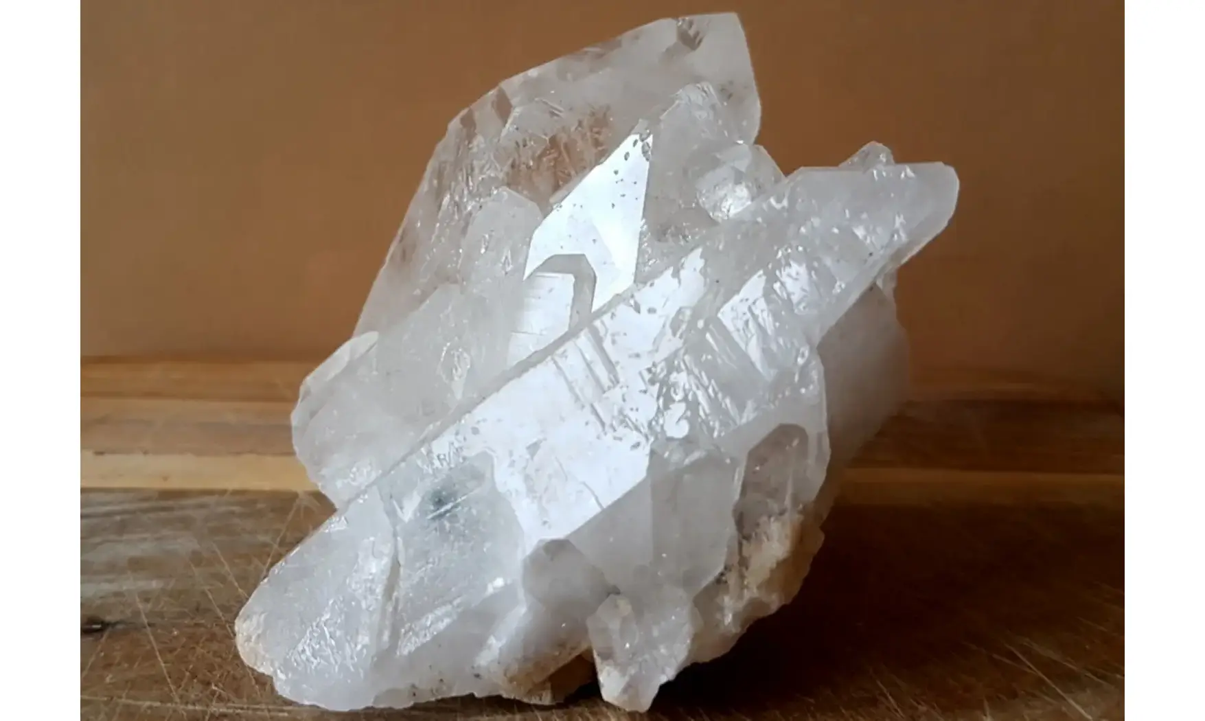 Cristal de roche Gerbe Pierre Brute 5