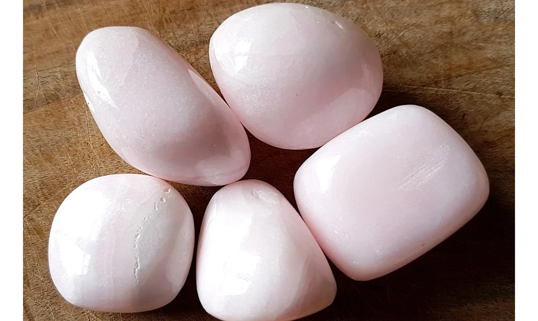 Manganocalcite Tumbled stone