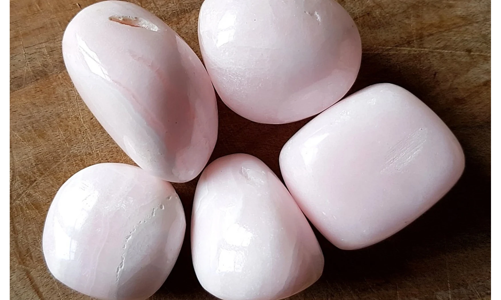 Manganocalcite Tumbled stone