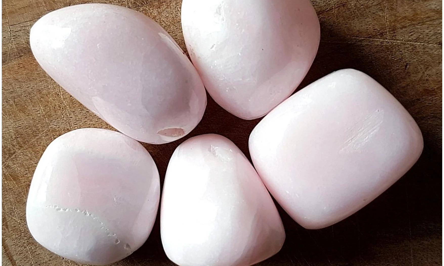 Manganocalcite Tumbled stone