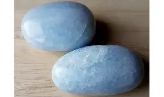 Calcite bleue Galet pierre roulée