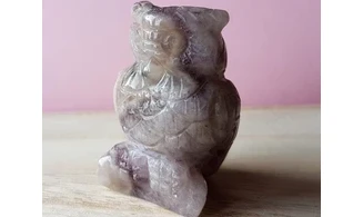 Amethyst Owl gemstone