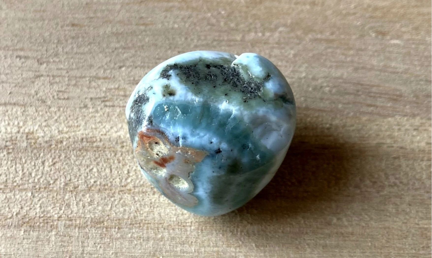Larimar pierre roulée 1