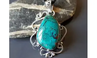 Chrysocolla & 925 Silver plated pendant